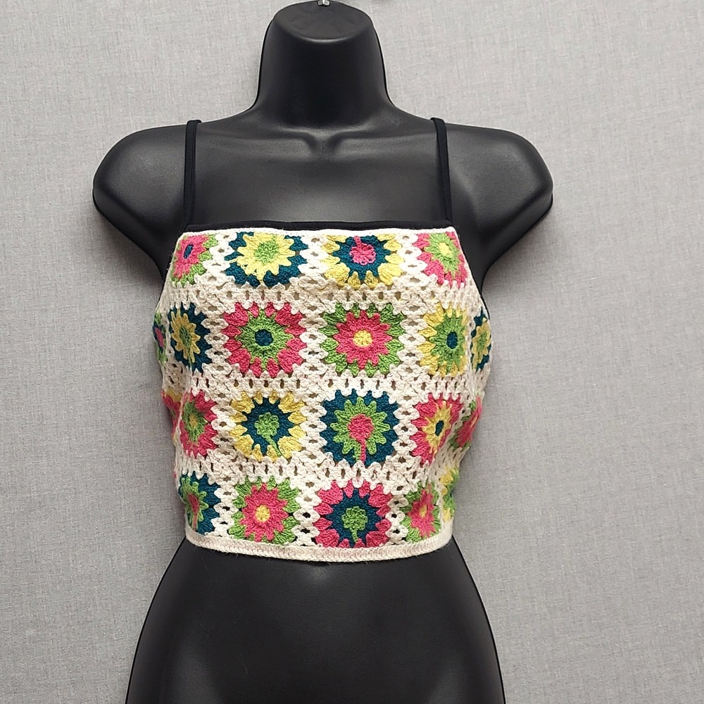 Y2K Crochet Crop Cami Top M Floral 90s Boho Granny Square Coachella Festival